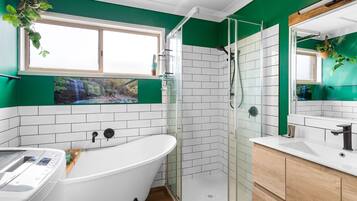 Apartment | Bathroom | Towels
