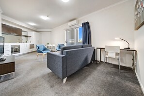 Living room - Comfy Lakeside 1-bed With Secure Parking (Canberra)