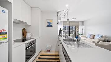 Apartment | Dapur peribadi | Alat memasak/pinggan mangkuk/perkakas dapur