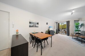 Dining - Stylish 1-bed Stay With Balcony & Study (Canberra)