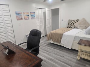 Iron/ironing board, internet, bed sheets - 4 Bedroom 2 Bath Modern Remodeled House in Clearwater Florida (Clearwater)