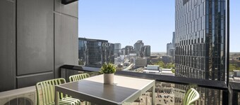 Stylish 2-bed Apartment With Stunning City Views