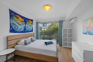1 habitación y ropa de cama 
