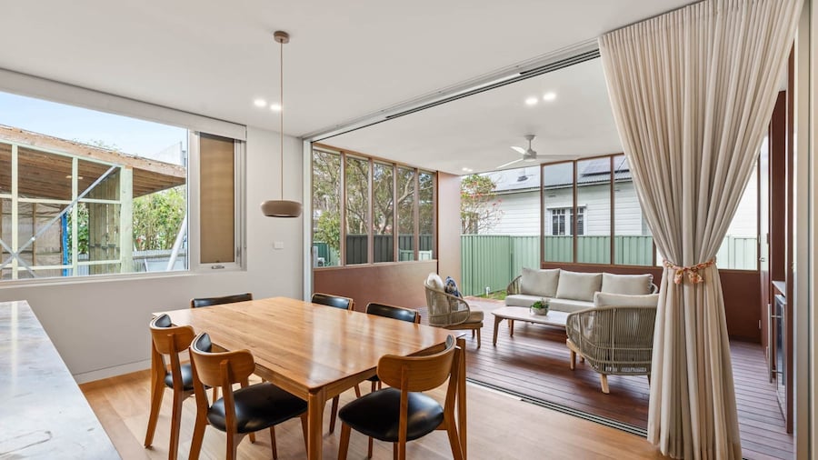 Family Home in Mayfield With Stylish Interior