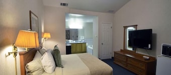 Non-Smoking 1 King Bed Room