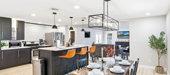 Walk to Rose~Sleeps 9~Coffee Bar~WIFI~Games+Toys