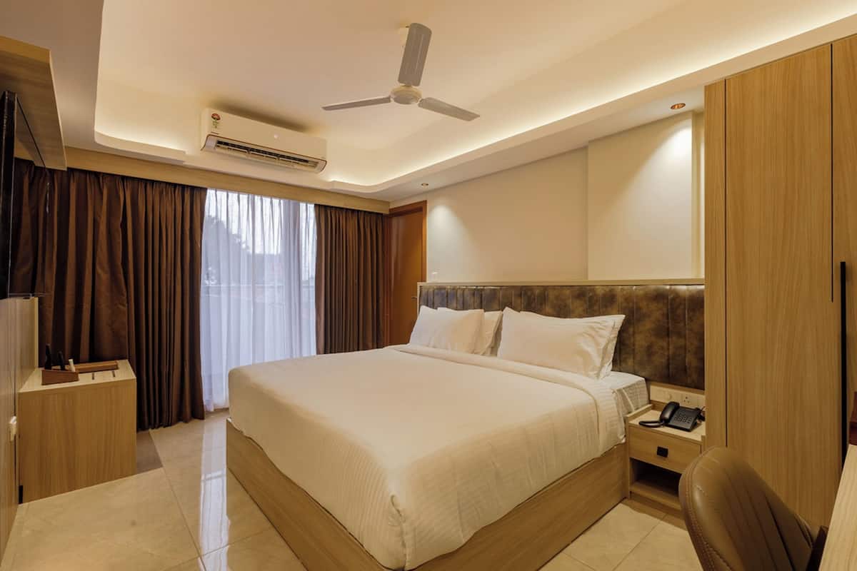 Premium Double Room, City View | Desk, laptop workspace, iron/ironing board, free WiFi