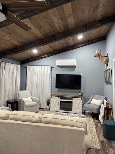 Charming house with quiet setting and outdoor space. 