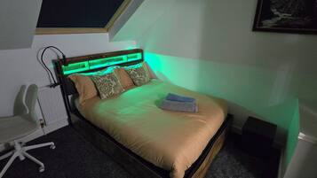 3 bedrooms, iron/ironing board, WiFi