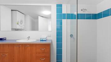 Apartment | Bathroom | Toilet paper