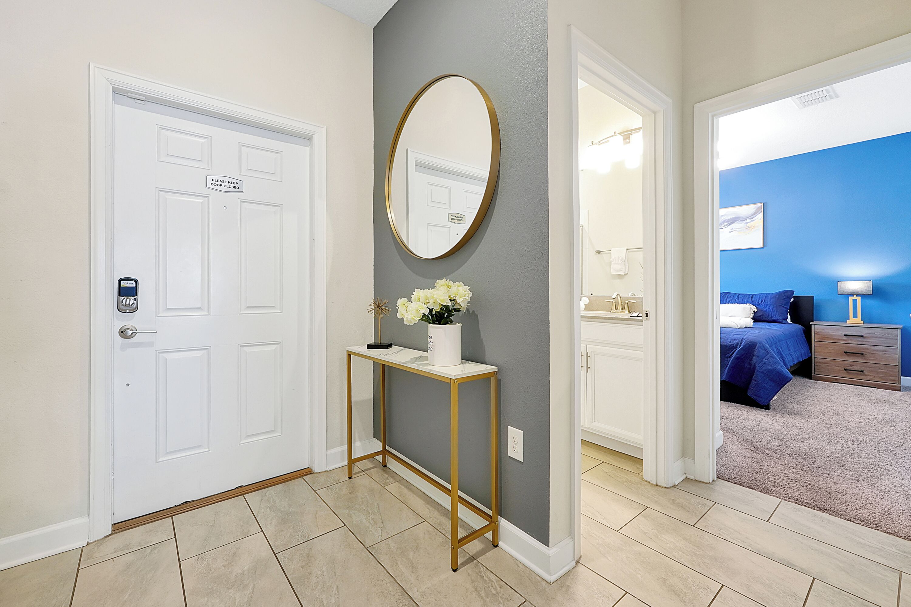 4 bedrooms, desk, iron/ironing board, free WiFi