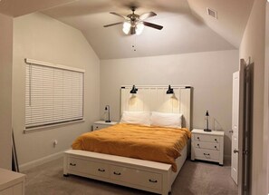 3 chambres, fer et planche à repasser, accès Internet, draps fournis