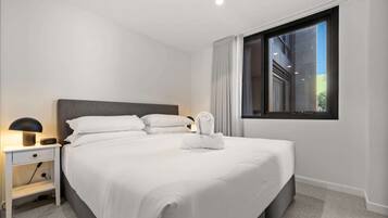 1 bedroom, iron/ironing board, bed sheets