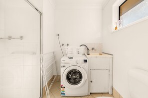 Apartment | Bathroom | Hair dryer, towels, soap, shampoo