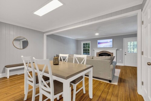 Charming Townhome in Midtown TallahasseeMinutes to FSU, Downtown, & Restaurants