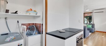 Tranquil 2-bed Townhouse Close to Beach