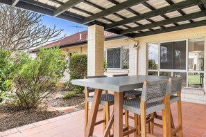 公寓 | 室外用餐