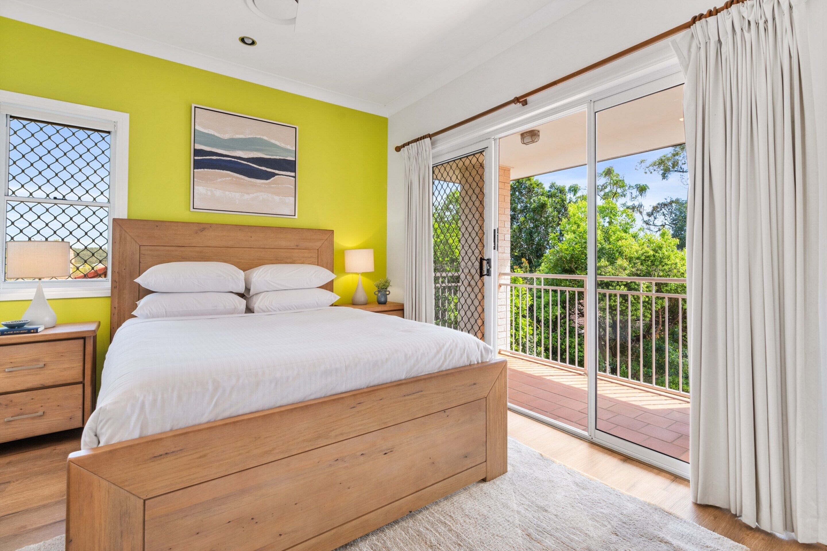 Apartment | 4 bedrooms, laptop workspace, iron/ironing board, bed sheets