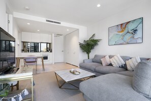 Apartment | Living area - Bright South Yarra 1 Bed Flat Near Cafes & Shops (Melbourne)