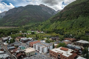 Aerial view - Cozy 2BR condo in Telluride with stunning mountain views, perfect for 4 guests (Telluride)