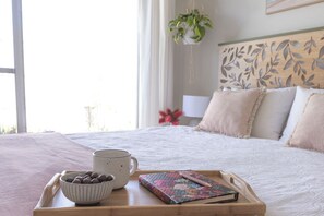 3 bedrooms, iron/ironing board, Internet, bed sheets