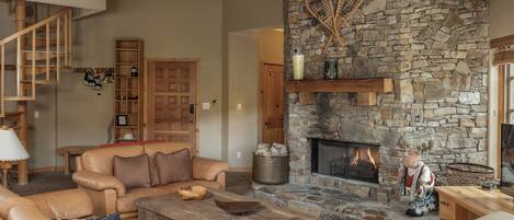 Télévision, cheminée