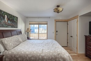 1 soverom, strykejern/-brett, wi-fi (inkludert) og sengetøy