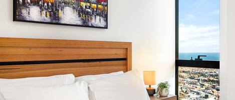 Apartment | 2 bedrooms, iron/ironing board, bed sheets