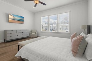 4 chambres, bureau, lit parapluie, Wi-Fi gratuit