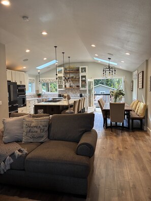 تلفزيون ذكي