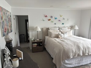 4 Schlafzimmer, Bügeleisen/Bügelbrett, Internetzugang, Bettwäsche