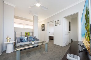 Apartment | Living room