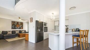 Apartment | Living room