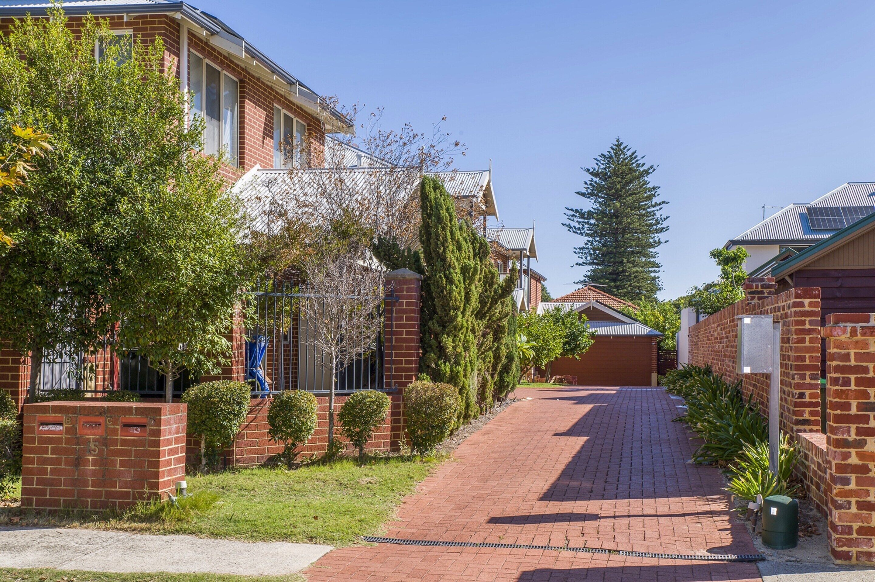 المنشأة من الخارج