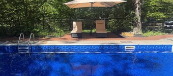 Blue Bird Chalet – 5BR Retreat w/ Sauna, Pool + Loft, Near Jiminy Peak