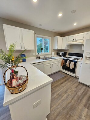 Microwave, oven, stovetop, dishwasher