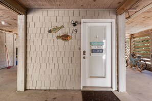 Exterior detail - Ocean Sands 626D: Oceanside, Community Pool, Close to Beach Access (Corolla)