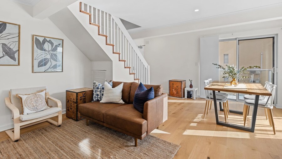 Stylish 2-bed Home Steps From Henley Beach