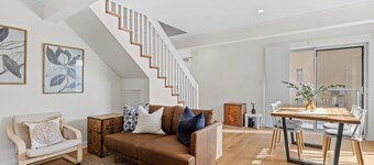 Stylish 2-bed Home Steps From Henley Beach