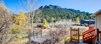 Lakeshore Retreat- Estes Park Escape with Mountain & Pond Views