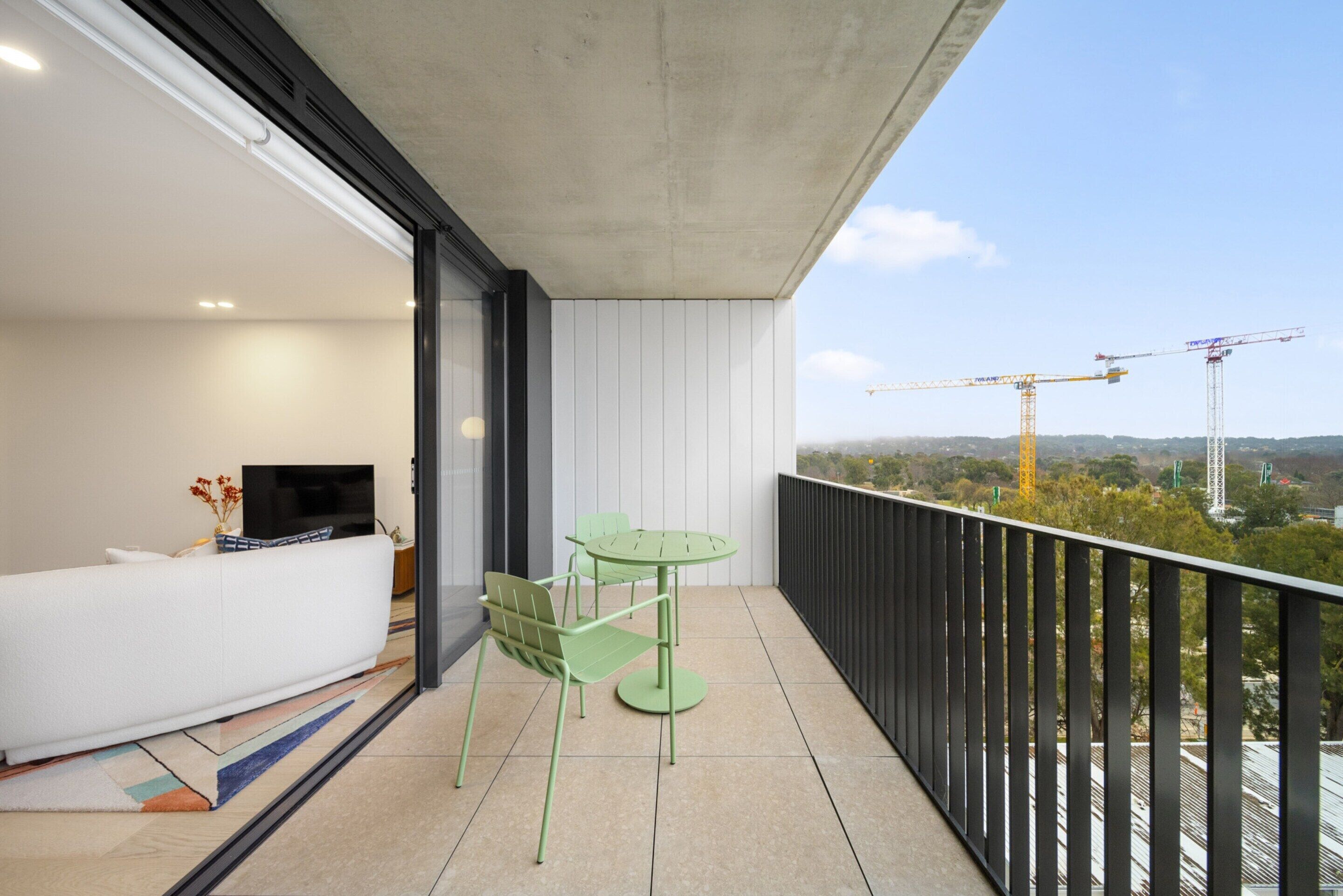 Apartment | Outdoor dining