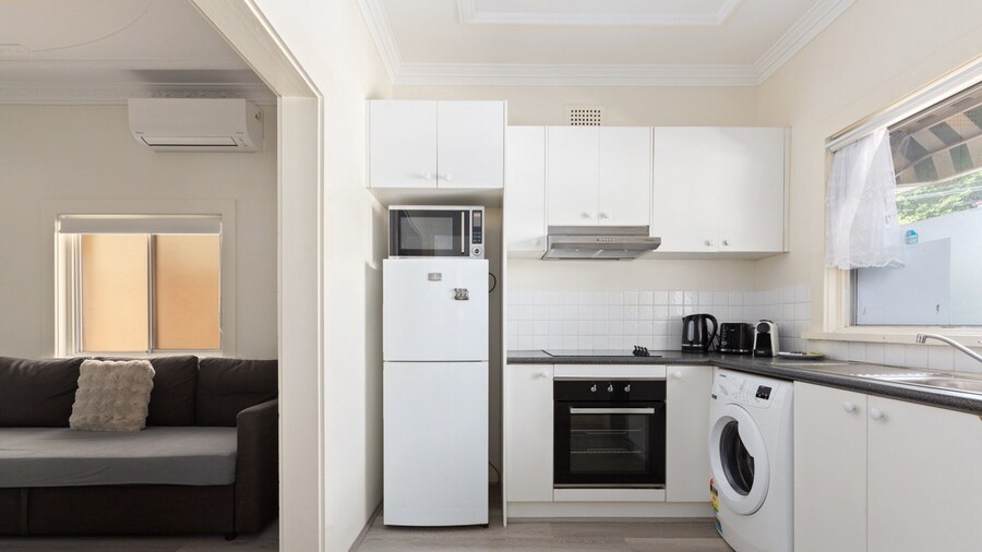 2-bed Apartment Near Manly Beach