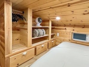 1 quarto, Wi-Fi de cortesia, roupa de cama