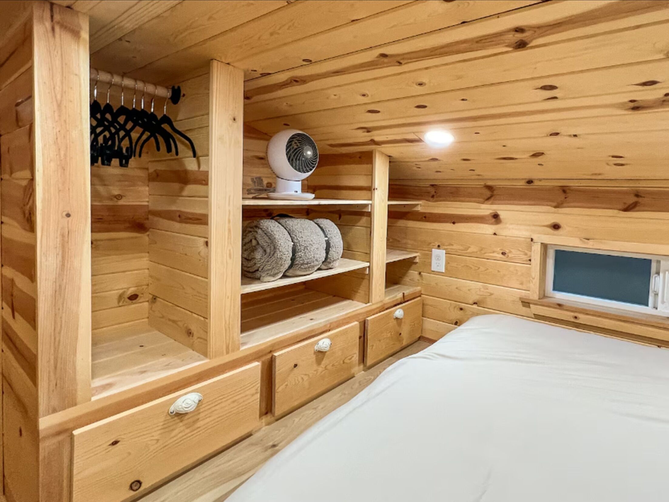 1 camera, ferro/asse da stiro, Wi-Fi, lenzuola