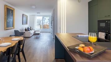 Comfort Apartment, City View | Private kitchen