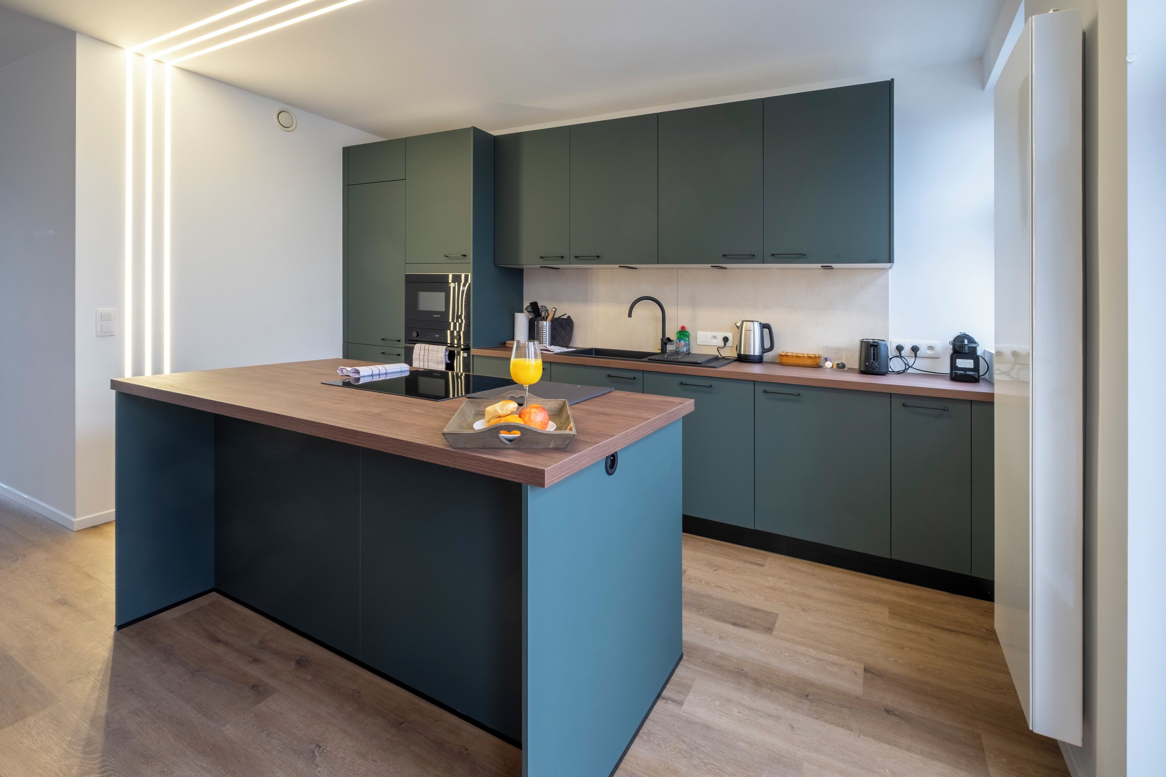 Apartamento conforto, vista para a cidade | Cozinha privada | Chaleira elétrica, torradeira