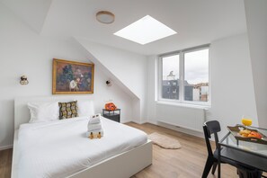 Comfort Apartment, City View | Iron/ironing board, free WiFi