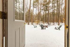 المنطقة المحيطة بالمنشأة