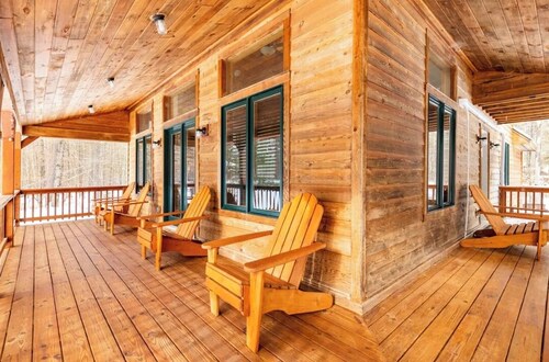 Edin's Chalet - Whiteface Mountain 4-bedroom-2 Baths - 7 beds