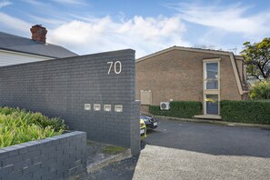 Apartment | Exterior - 2-bed Townhouse Retreat in Sandy Bay With Parking (Hobart)